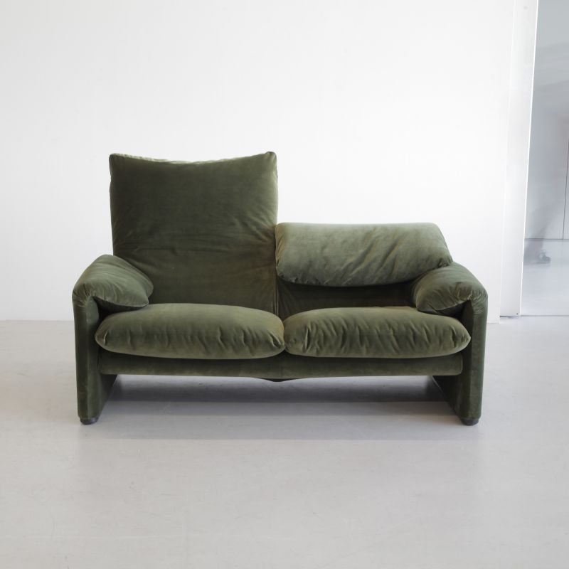 Two-Seat Sofa by Vico MAGISTRETTI for CASSINA 1973