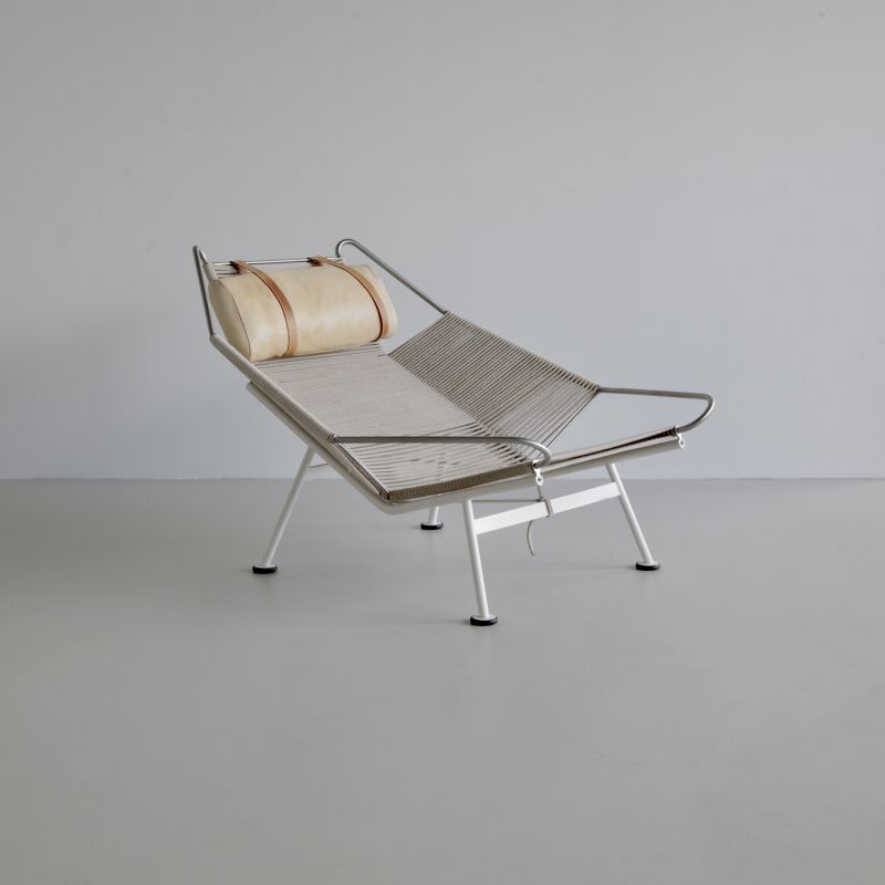 FLAG Louge Chair by Hans J. WEGNER, PP225