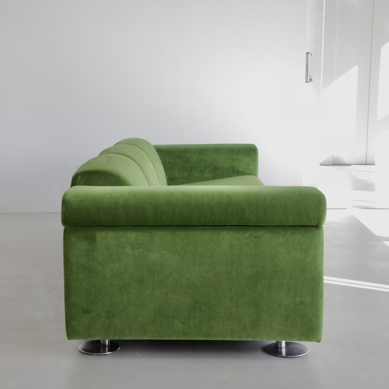 Large Sofa D120 by Valeria BORSANI and Alfredo BONETTI, TECNO MILANO 1966