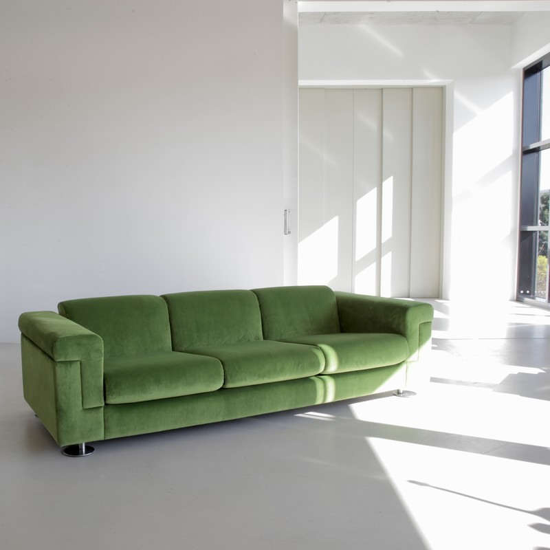 Large Sofa D120 by Valeria BORSANI and Alfredo BONETTI, TECNO MILANO 1966