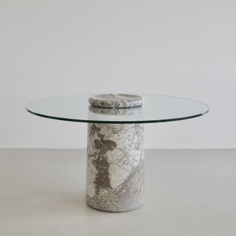 Original Round Dining Table by Angelo MANGIAROTTI for Sorgente dei Mobili, 1975.
