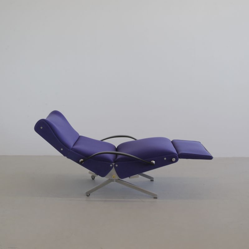 P40 Osvaldo BORSANI, (blue upholstery) Reclining Lounge Chair