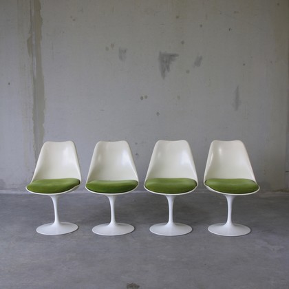 SET of 4 Eero SAARINEN Tulip Chairs, KNOLL INTERNATIONAL